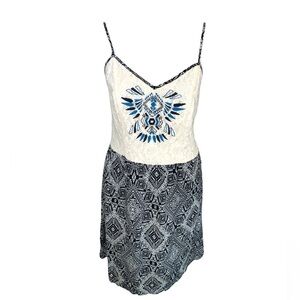 Anthropologie Maude Size Large Boho Embroidered Tunic Top Blue Black White